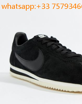 nike cortez daim noir